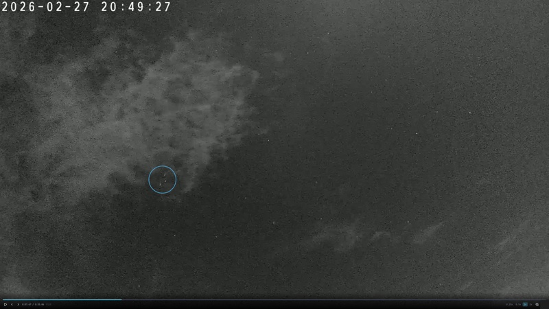 Évènement #1157 — deux points lumineux en déplacement, aucun match avion/satellite